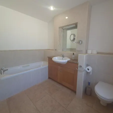 Charming House In Furbo 14 Mins From