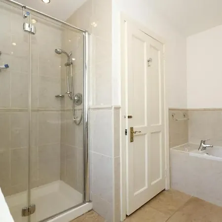 Charming House In Furbo 14 Mins From *