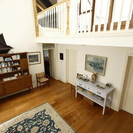 Charming House In Furbo 14 Mins From Dom wakacyjny *